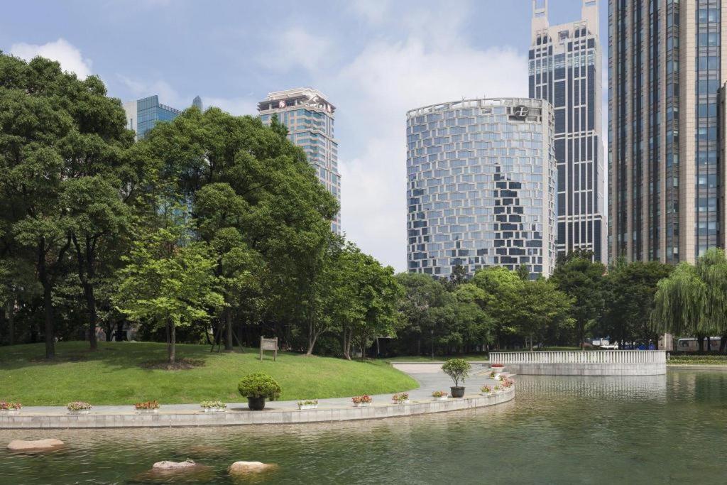 The Langham Shanghai Xintiandi Hotel Exterior photo